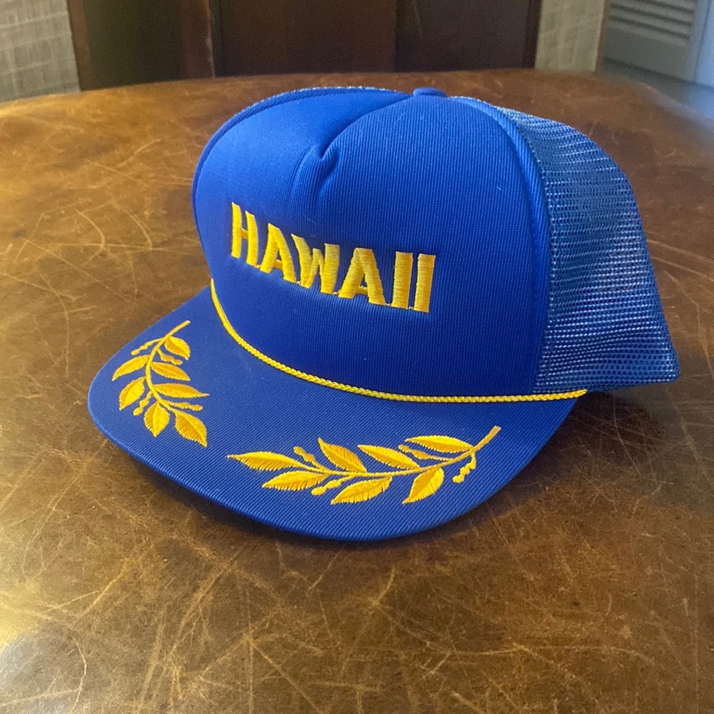 Vintage Hawaii mesh hat (trucker hat).